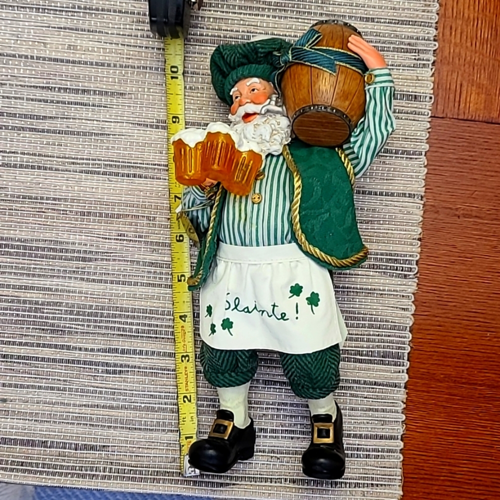 Clothtique Santa